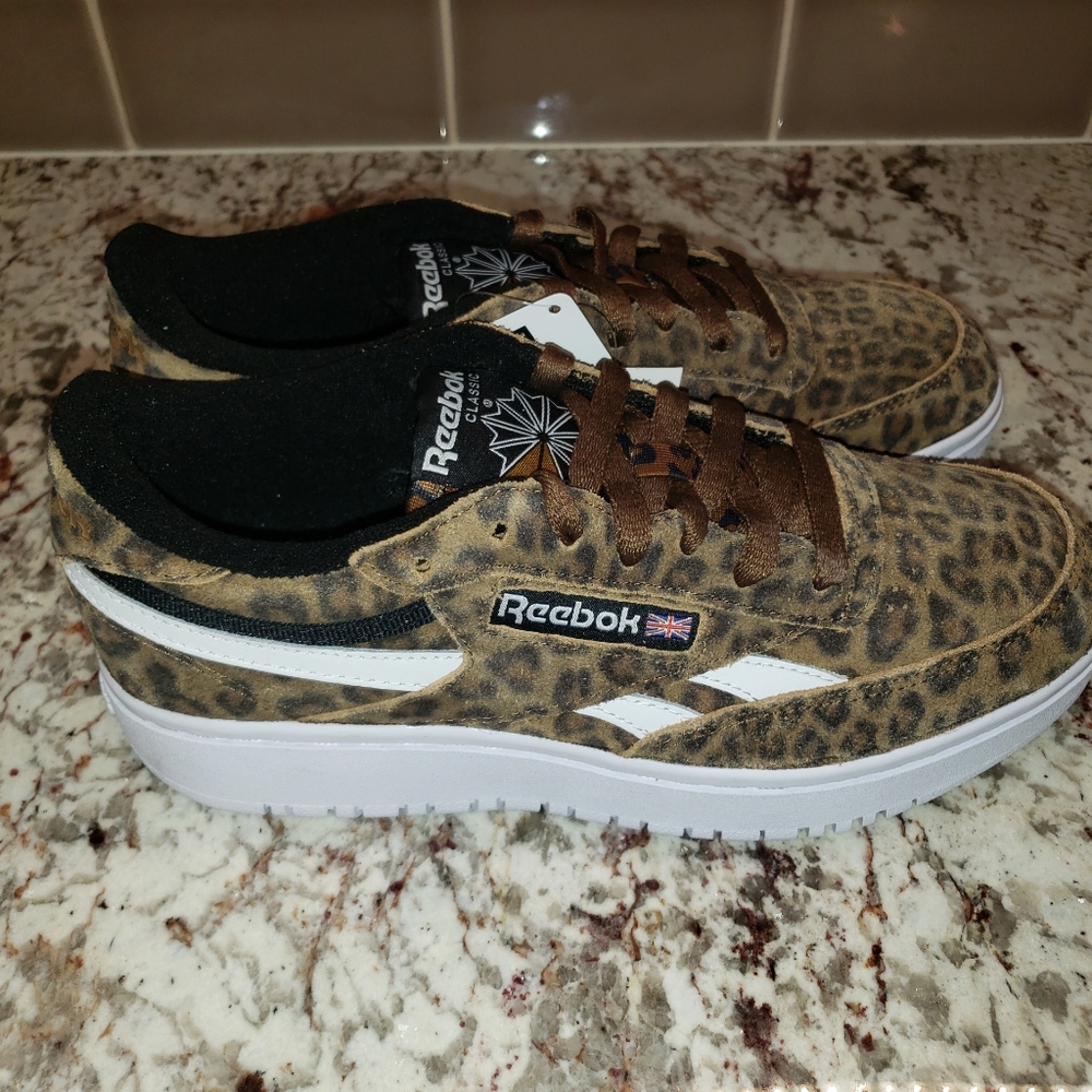 Rare find! Reebok Leopard Classic Silloutte
